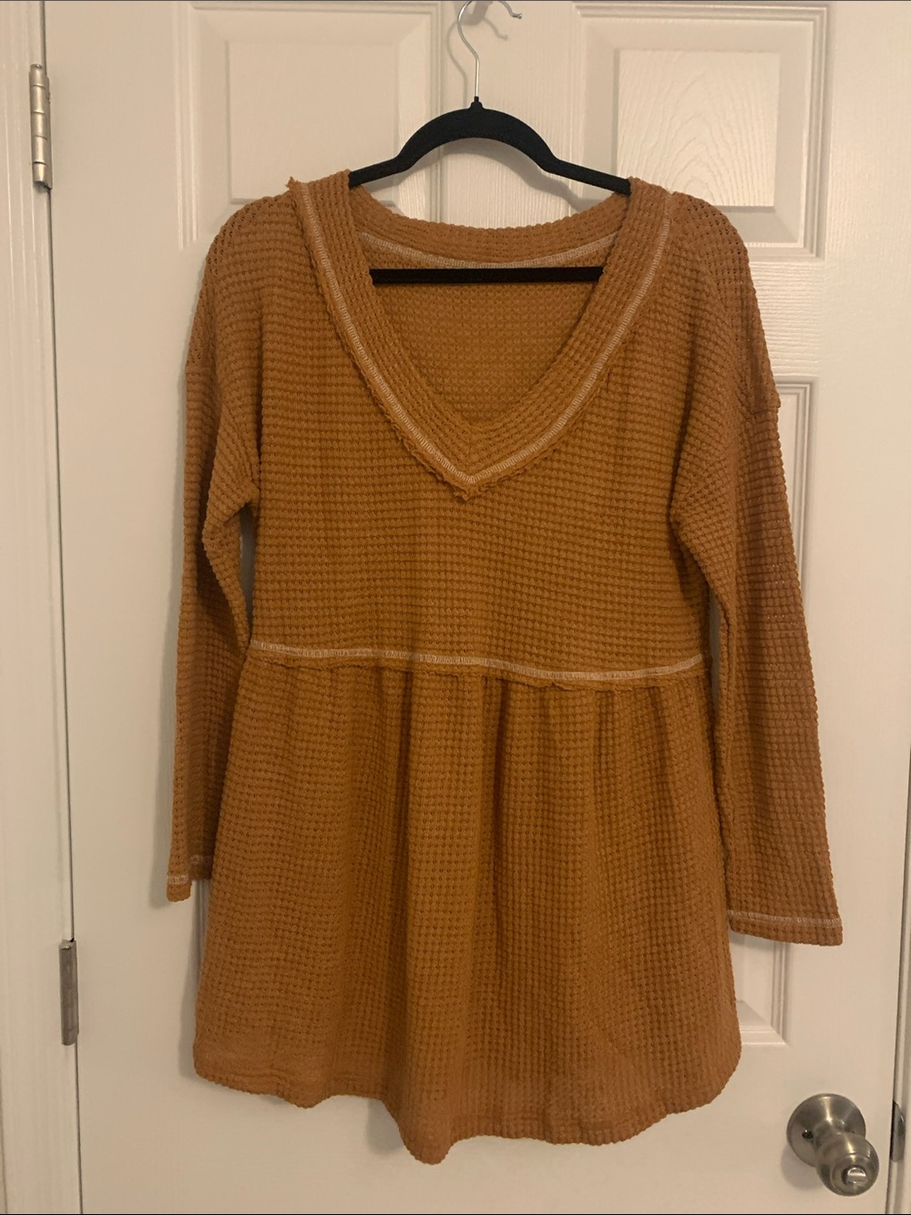 Waffle Knit V-Neck Tunic Sweater - Camel